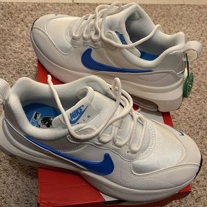 New in box Nike Air Max Verona white blue size 7